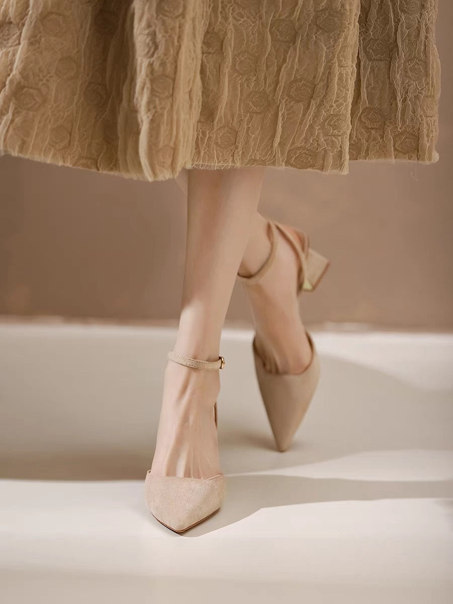 Sandały retro z zakrytym noskiem w szpic